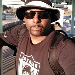 Meet your Posher, Hansel